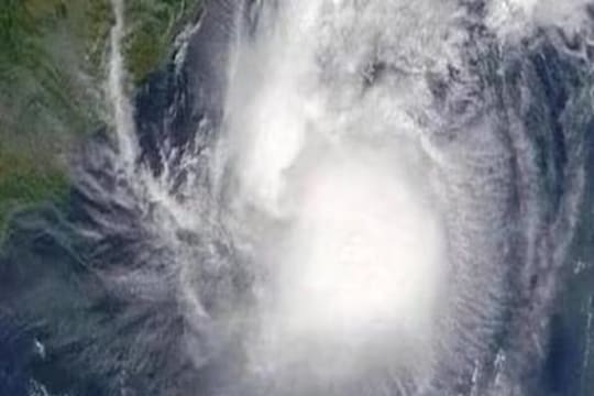 Fengal Cyclone: உருவானது ஃபெஞ்ஜல் புயல்.. எங்கு, எப்போது கரையை கடக்கும்? - வானிலை மையம் கணிப்பு!
