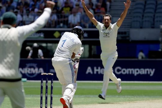 IND vs AUS 1st Test: சொதப்பிய இந்திய அணி வீரர்கள்...! 150 ரன்களுக்கு ஆல் அவுட் ஆன இந்தியா...