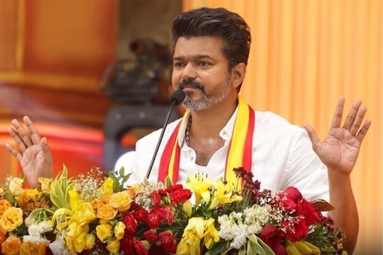 TVK : தவெகவில் இணைந்த 'வாழை' பட நடிகர்.. வாழ்த்து தெரிவித்த கட்சியினர்!