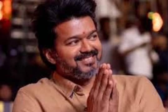 Vijay | ரூ.300 கோடி வசூல்... 12 வருஷம் 2 மாதம் கழித்து விஜய் கூப்பிட்டு வாழ்த்திய பிரபலம்!