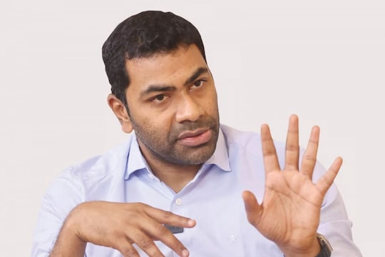 Aadhav Arjuna: “கட்சிக்குள்ளேயே எதிர்மறை தாக்கம்” - ஆதவ் அர்ஜுனா மீதான நடவடிக்கை.. விசிக அடுக்கிய காரணங்கள்!
