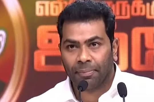 “2026 தேர்தல் மன்னர் ஆட்சியை ஒழிக்க வேண்டும்” - அம்பேத்கர் புத்தக விழாவில் ஆதவ் அர்ஜுனா