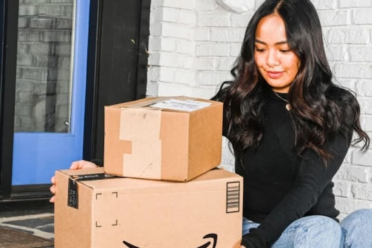 Amazon: இனி வெறும் 15 நிமிடம் தான்... டெலிவரி சேவையில் அமேசான் நிறுவனம் எடுத்த புதிய முடிவு!