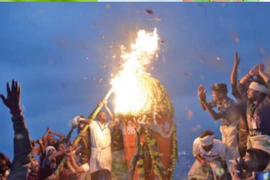 கார்த்திகை தீபத்தன்று பக்தர்கள் மலையேற அனுமதிக்கப்படுமா..? ஆய்வுக்குழு முடிவு..!
