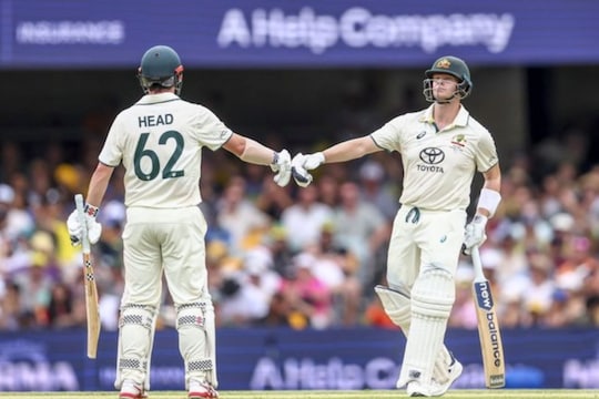 IND vs AUS | டிராவிஸ் ஹெட், ஸ்டீவ் ஸ்மித் சதம்..! பொறுப்பாக விளையாடும் ஆஸ்திரேலியா... தடுமாறுகிறதா இந்திய அணி?