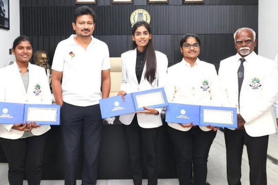 “கடன்.. வாடகை வீடு என பல பிரச்சனை.. கேரம் என் வாழ்வையே மாற்றிவிட்டது” - உலக சாம்பியன் காசிமா நெகிழ்ச்சி