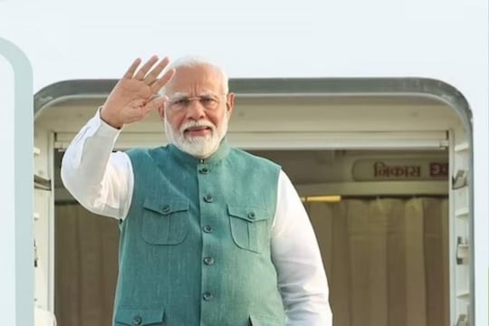 43 ஆண்டுகளில் இதுவே முதல்முறை.. இரண்டு நாள் பயணமாக குவைத் புறப்பட்டார் பிரதமர் மோடி!