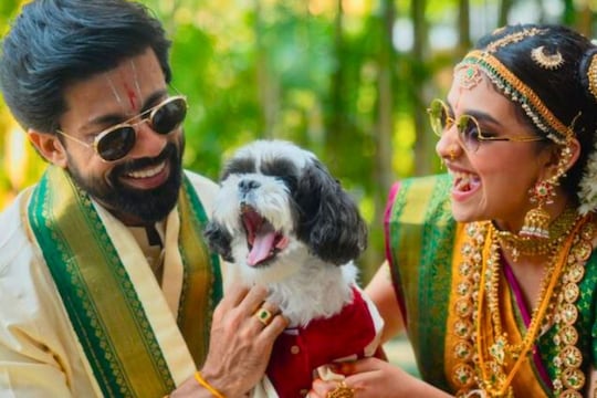 Vijay | கீர்த்தி சுரேஷ் திருமண நிகழ்வில் பங்கேற்ற நடிகர் விஜய்.. இணையத்தில் வைரலாகும் புகைப்படம்!