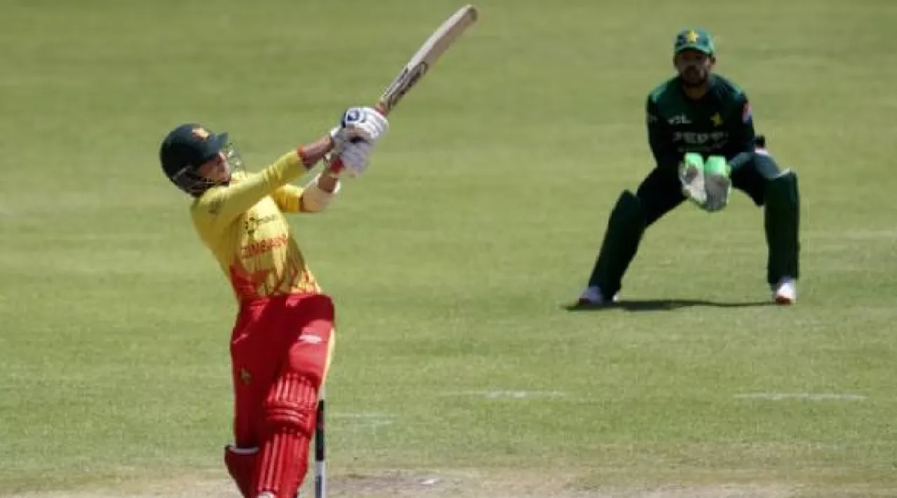 Pakistan bundled out Zimbabwe for just 57 runs T20I 2nd match Tamil News