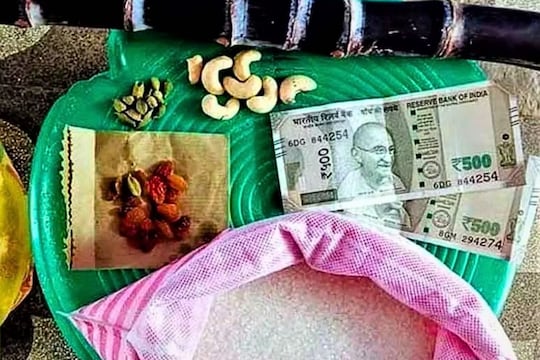 Pongal Gift | பொங்கல் பரிசுத்தொகை வழங்குவதில் மாற்றம்? - தமிழக அரசு பதிலளிக்க உயர்நீதிமன்ற மதுரைகிளை உத்தரவு