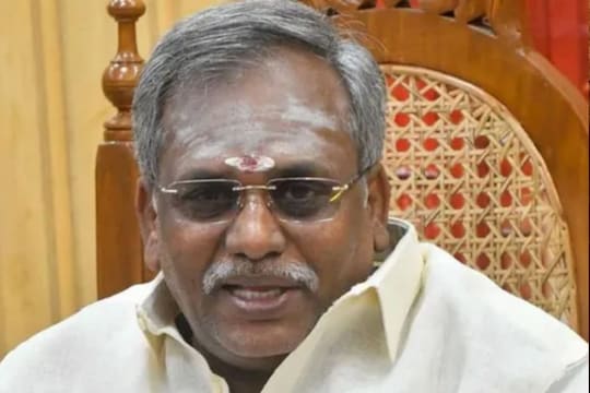 புதுச்சேரி சபாநாயகர் மீது நம்பிக்கையில்லா தீர்மானம்..சுயேச்சை எம்.எல்.ஏ மனு.. புதுச்சேரியில் பரபரப்பு!