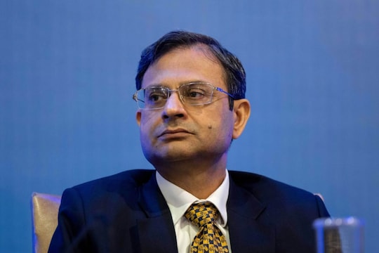 New RBI Governor : வருவாய்த்துறை செயலாளர் டூ ஆர்.பி.ஐ. ஆளுநர்.. யார் இந்த சஞ்சய் மல்ஹோத்ரா?