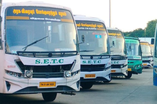 கிறிஸ்துமஸ் மற்றும் வார இறுதி நாட்களை முன்னிட்டு 325 சிறப்பு பேருந்துகள்.. போக்குவரத்து கழகம் அறிவிப்பு!