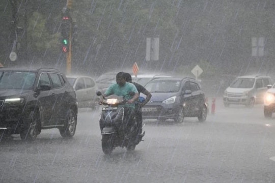 TN Weather Update: அடுத்த 2 நாட்களுக்கு மழை எப்படி இருக்கும்? - வானிலை மையம் கொடுத்த எச்சரிக்கை!