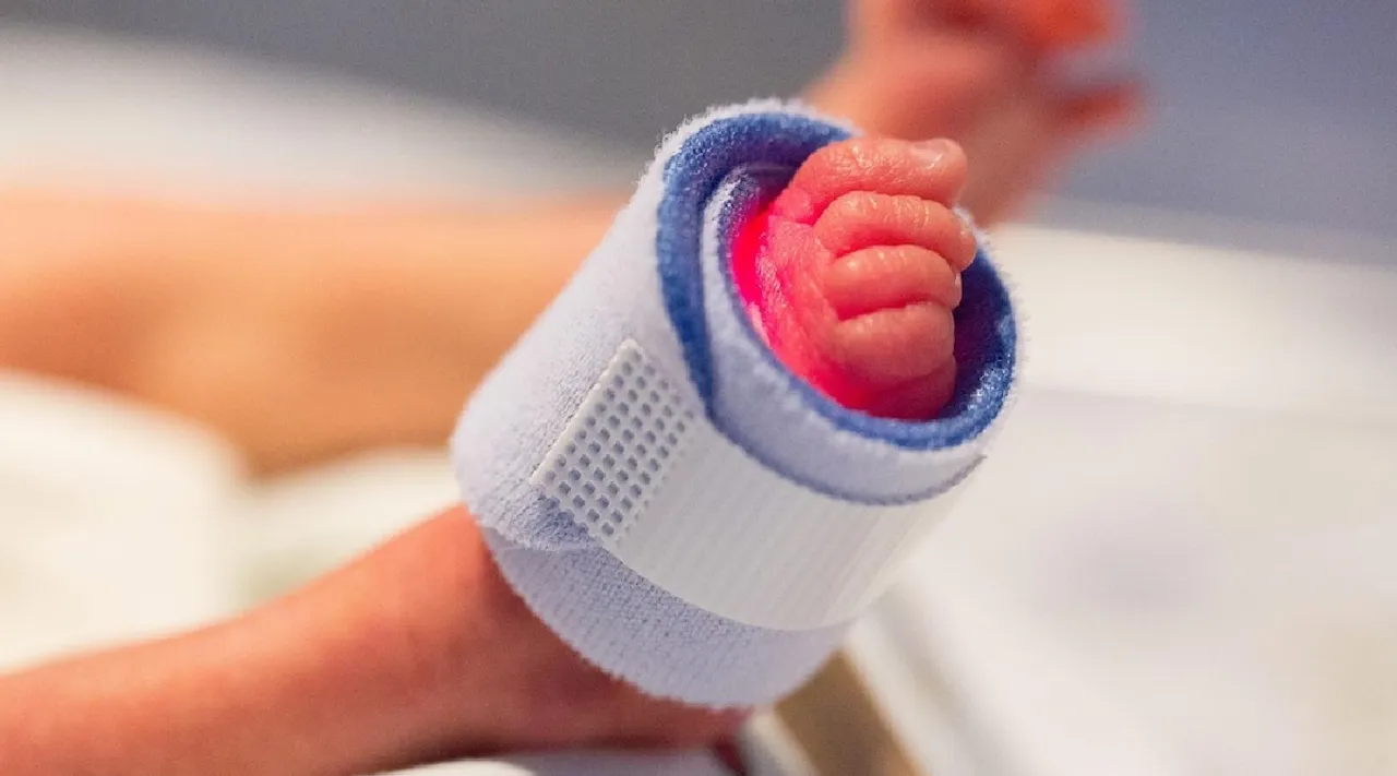 HMPV virus in India 8 month old baby tests positive in Bengaluru hospital amid surge in cases in China Tamil News
