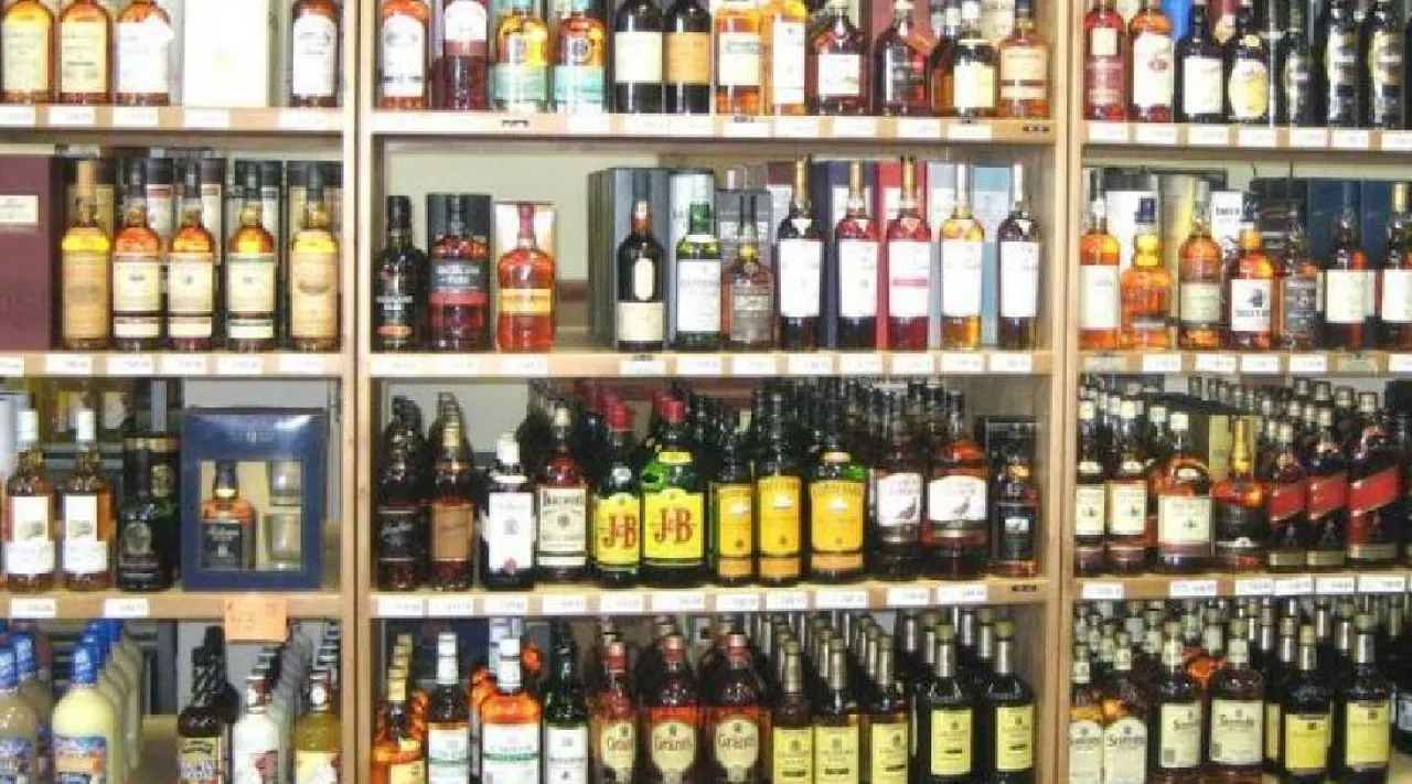 puducherry new year 2025 liquor sale Tamil News