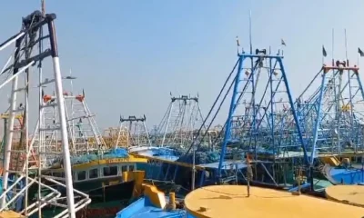 puducherry Karaikal fishermen black flag protest against central and state govt for Sri Lanka navy firing Tamil News