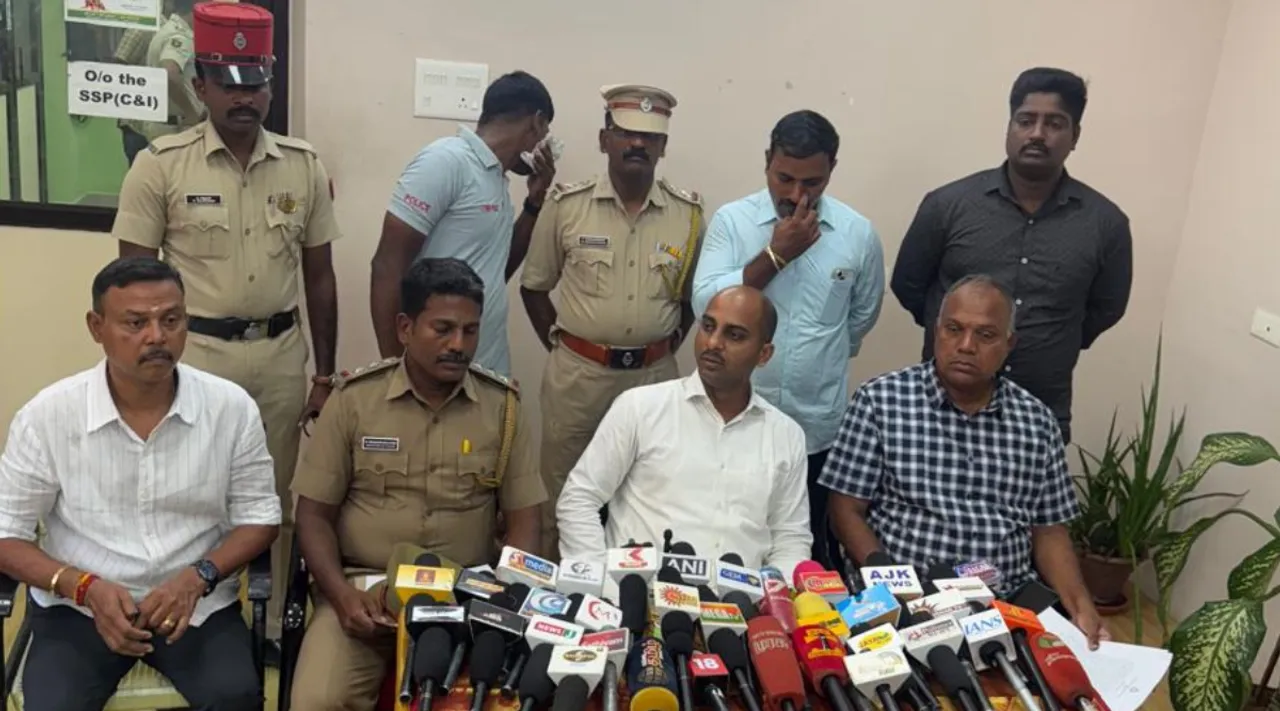 Puducherry crime branch police arrested 2 from Haryana for Fake call centre scam Tamil News