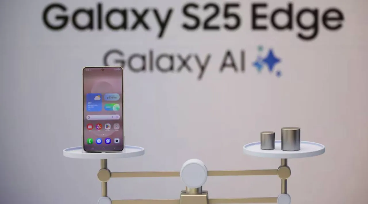 Samsung launches slimmest smartphone