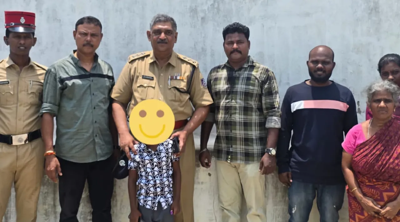 Sivagangai kid over phone asking for chocolate panipuri Puducherry police visit boys house in person to warn Tamil News