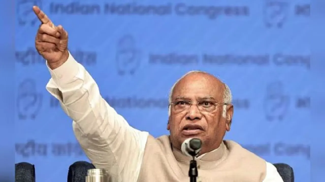 Mallikarjun Kharge Shashi Tharoor