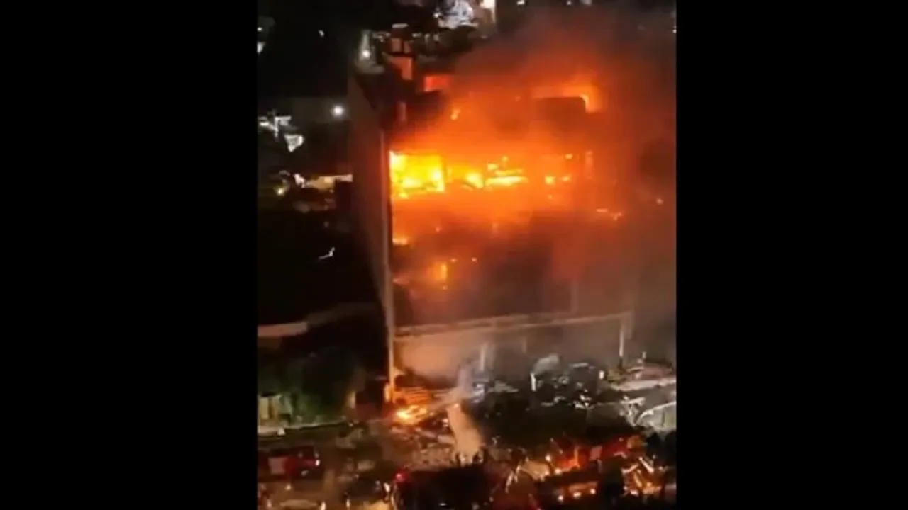 Iraq mall fire