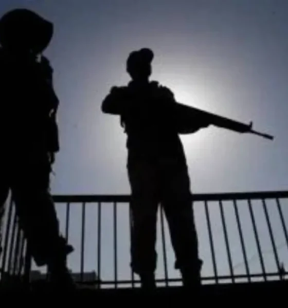 Pakistan gunmen