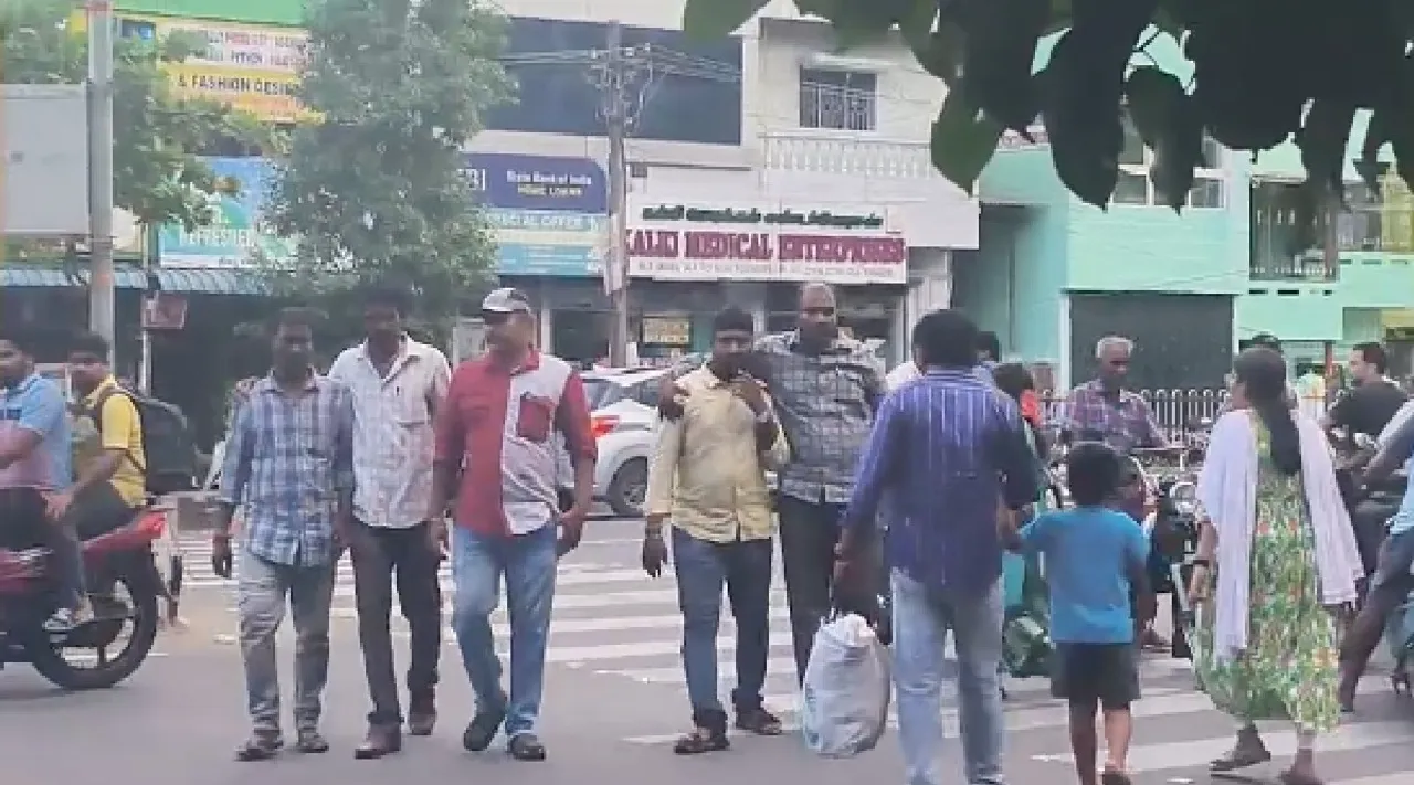 Puducherry Civil Supplies Inspector Assistant Arrested Rs 5000 Bribe G Pay New Ration Card Tamil News