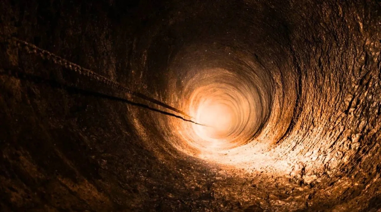 Drilling 11,000 Meter Hole