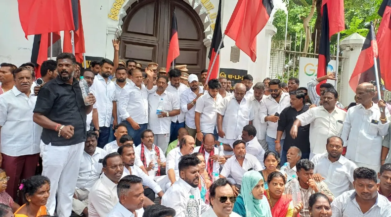 Puducherry DMK lays siege Chief Engineer office demanding quality drinking water Tamil News
