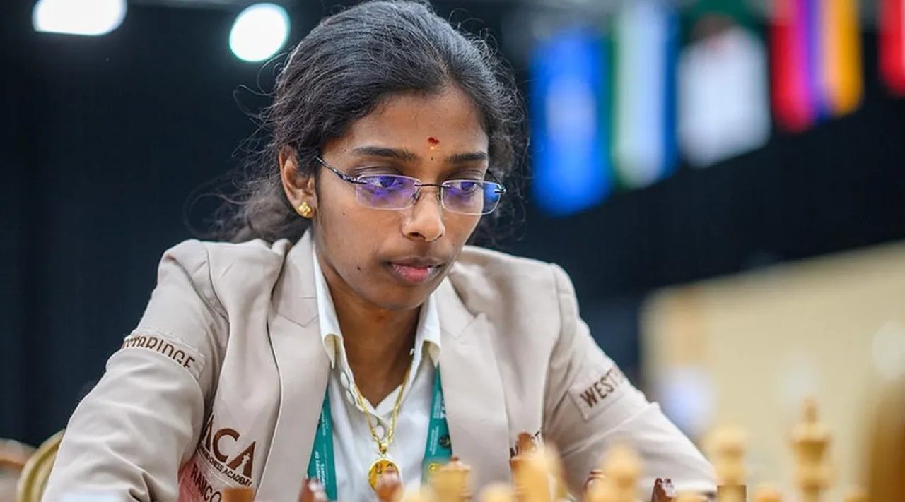 Vaishali defends title at FIDE Grand Swiss qualifies for Women Candidates 2026 Tamil News